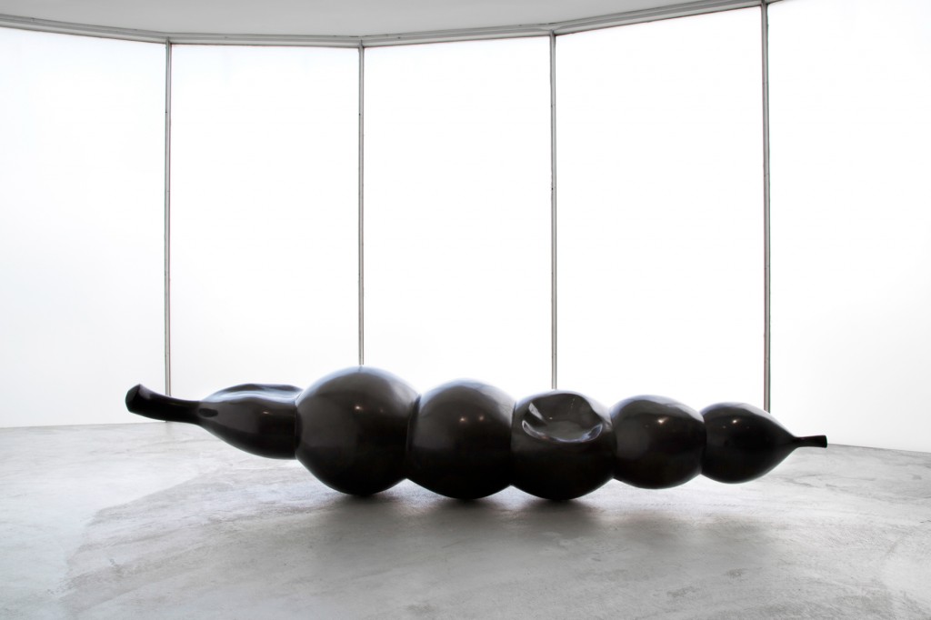 Alga, 1989, Cast Bronze and Copper, 30” (H) X 156” (W) X 44” (D). Courtesy Ace Gallery Los Angeles.